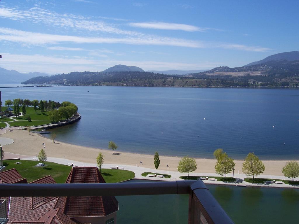 Sunset Waterfront Resort By Kelownacondorentals 객실 사진