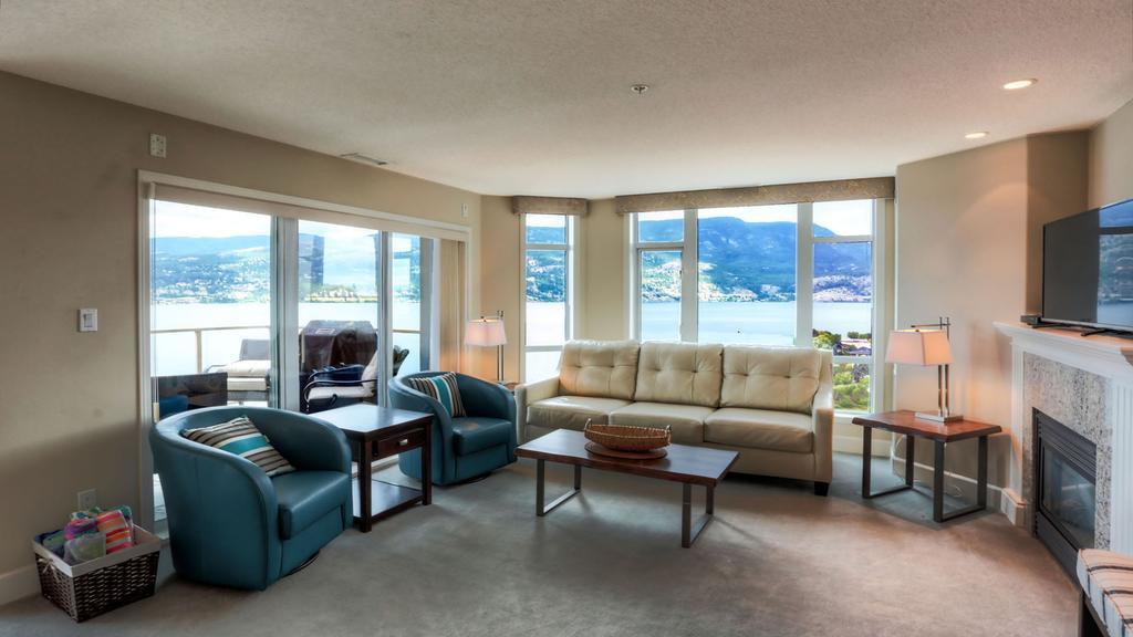 Sunset Waterfront Resort By Kelownacondorentals 외부 사진