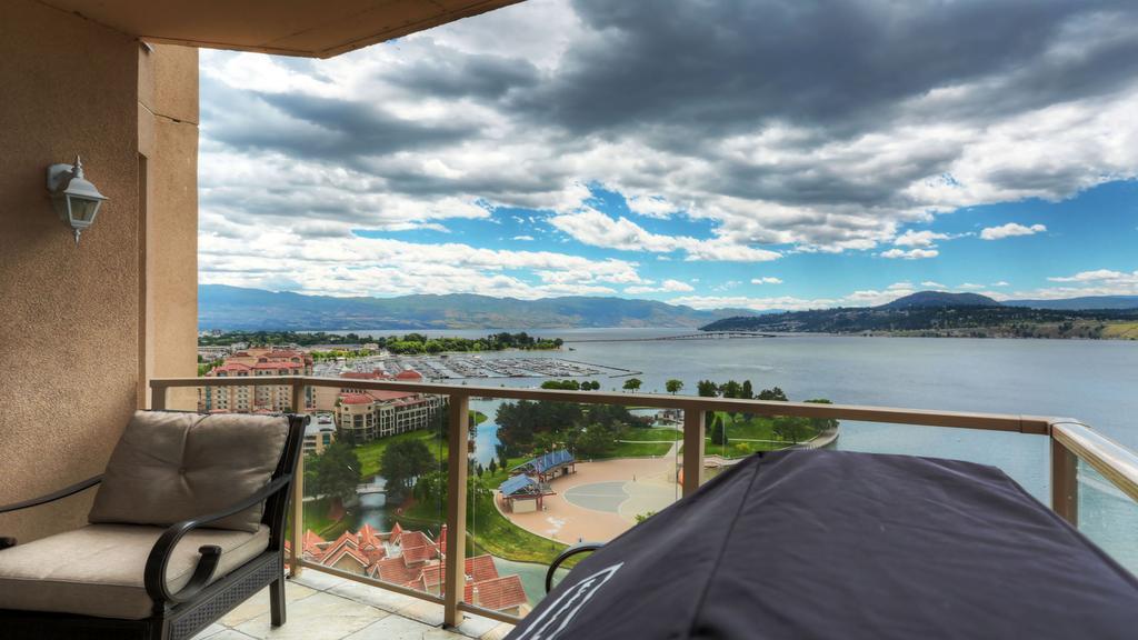 Sunset Waterfront Resort By Kelownacondorentals 외부 사진