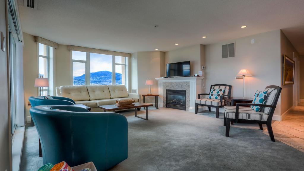 Sunset Waterfront Resort By Kelownacondorentals 외부 사진