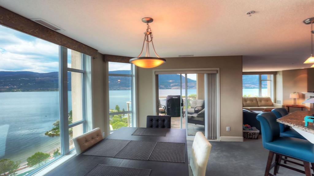Sunset Waterfront Resort By Kelownacondorentals 외부 사진
