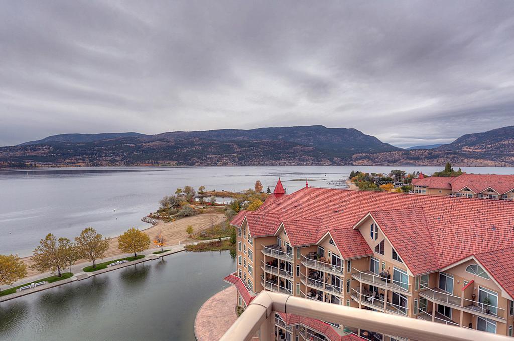 Sunset Waterfront Resort By Kelownacondorentals 외부 사진