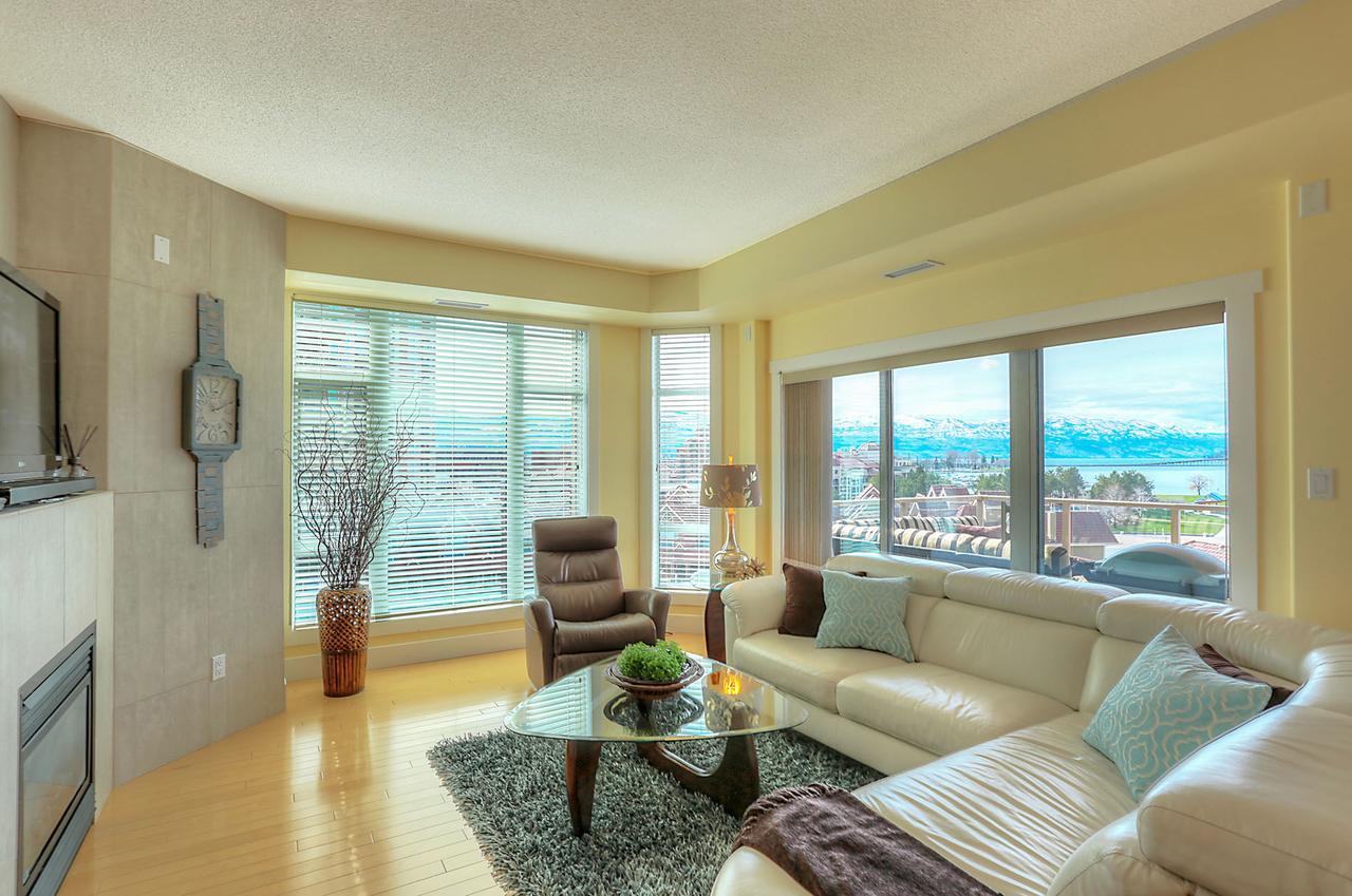 Sunset Waterfront Resort By Kelownacondorentals 외부 사진