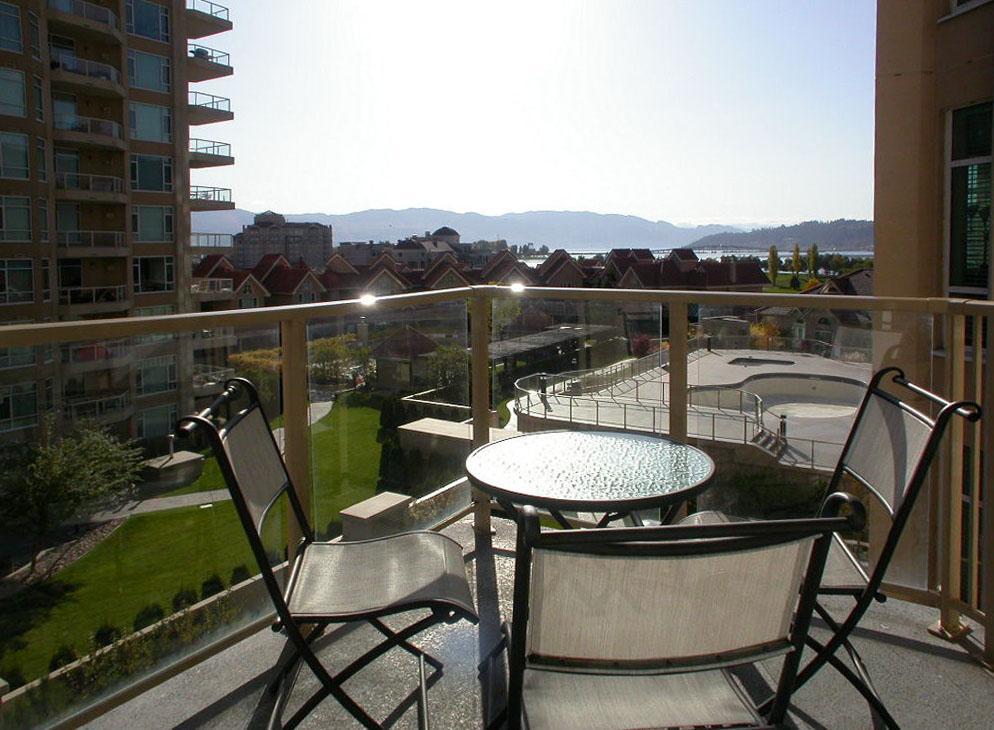 Sunset Waterfront Resort By Kelownacondorentals 외부 사진