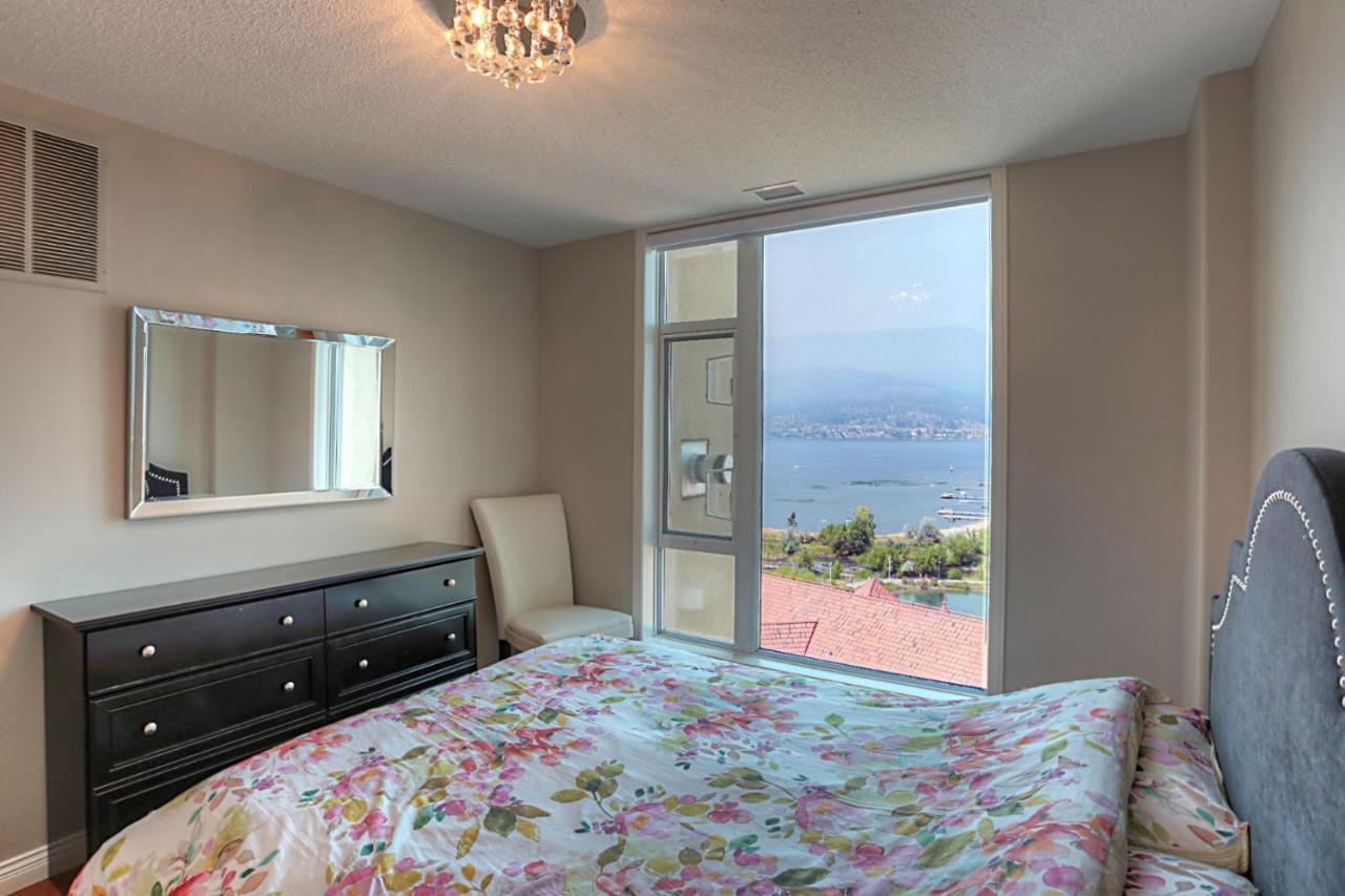 Sunset Waterfront Resort By Kelownacondorentals 외부 사진