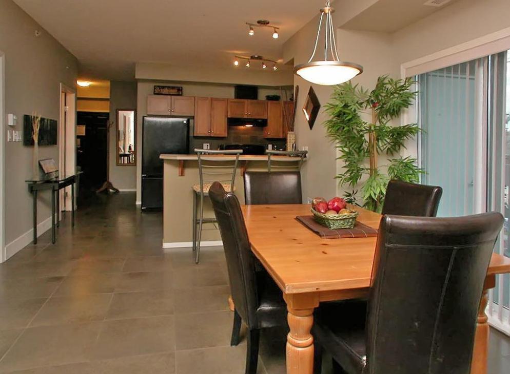 Sunset Waterfront Resort By Kelownacondorentals 외부 사진